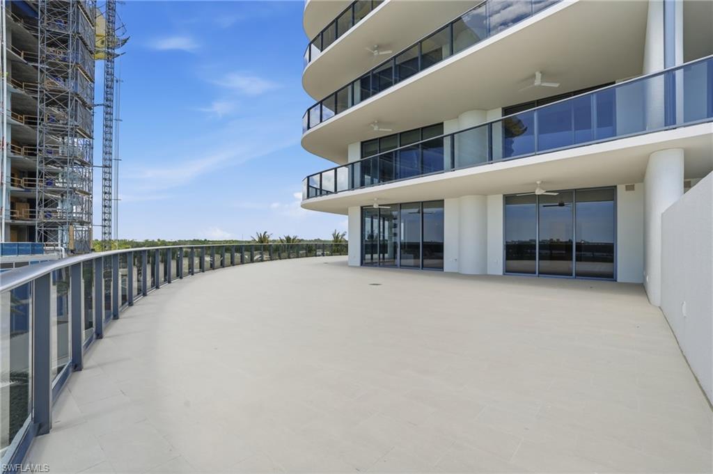 5100 Seagrass BLVD 201