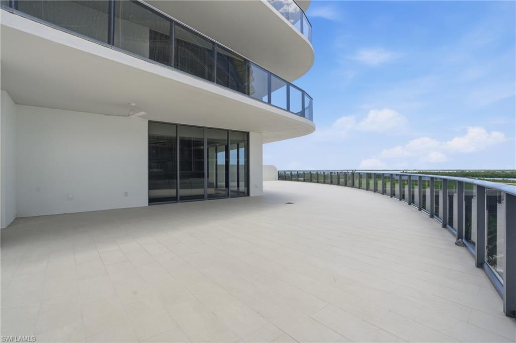5100 Seagrass BLVD 201