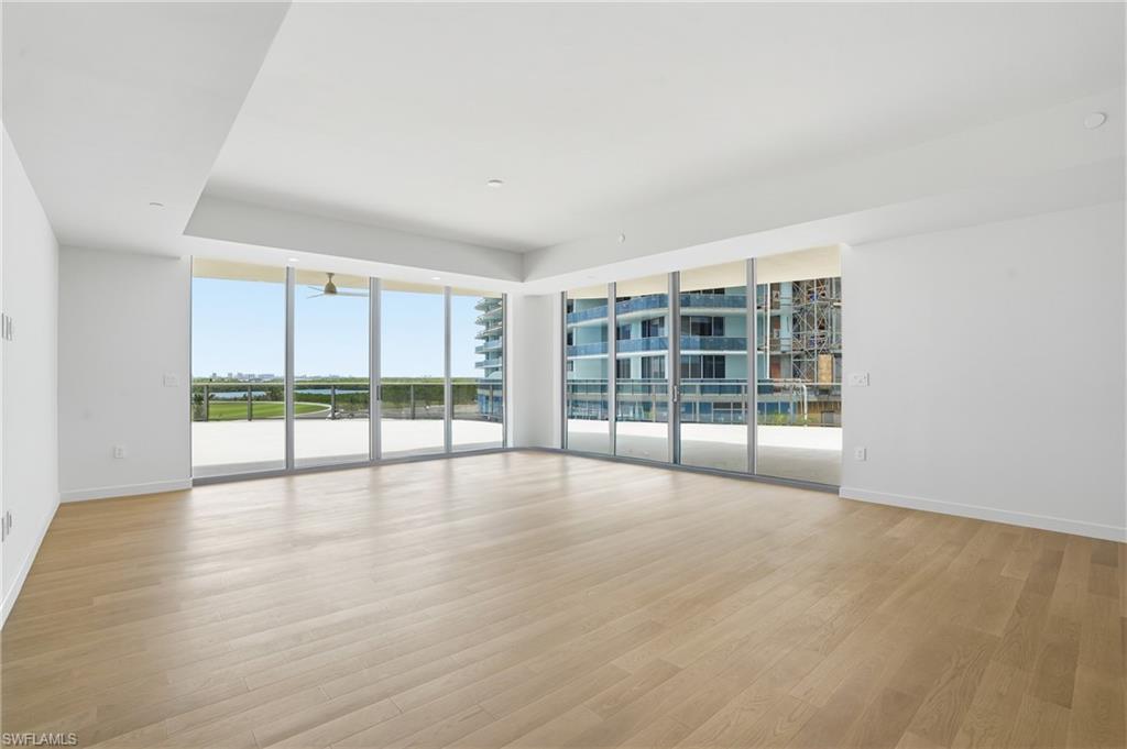 5100 Seagrass BLVD 201