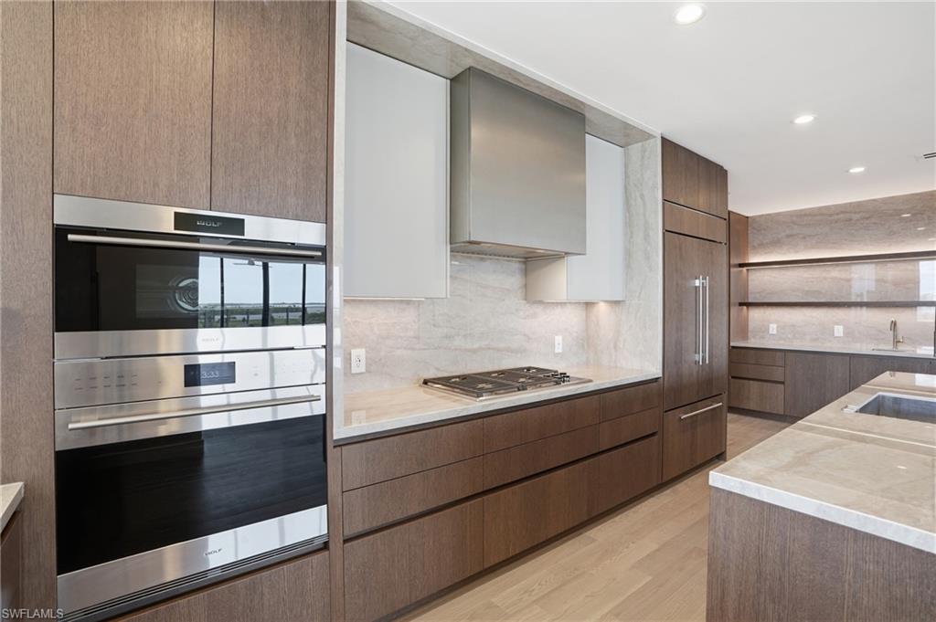 5100 Seagrass BLVD 201