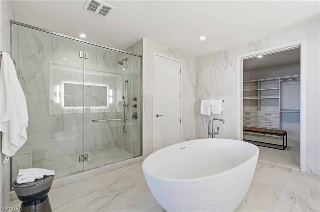 5100 Seagrass BLVD 306