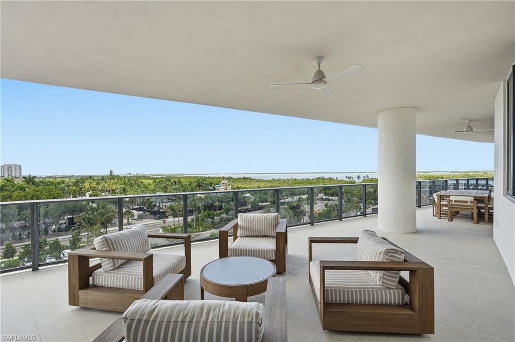 5100 Seagrass BLVD 306
