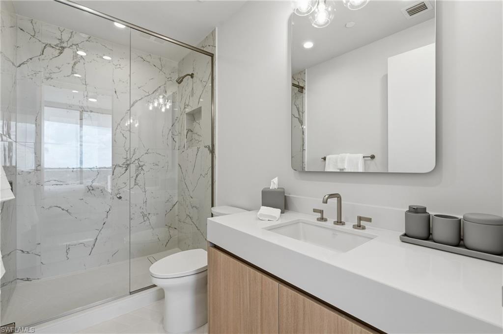 5100 Seagrass BLVD 306