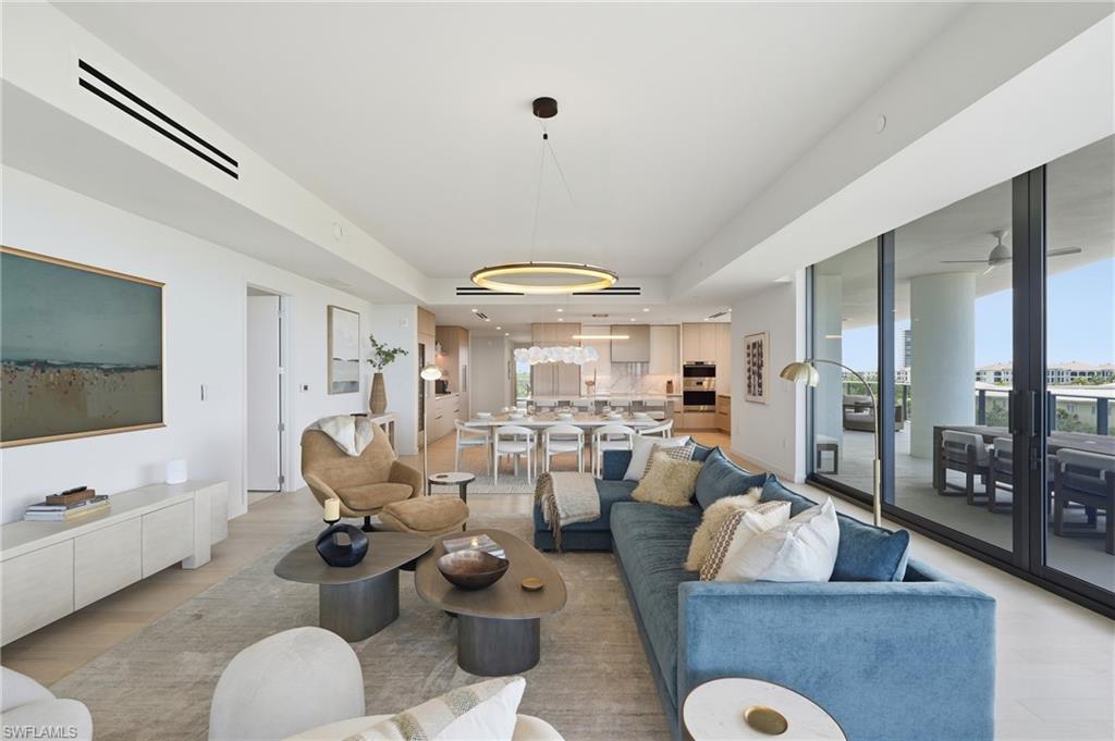 5100 Seagrass BLVD 306