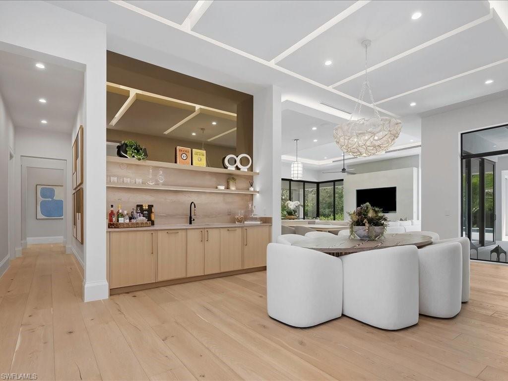 500 Ridge DR