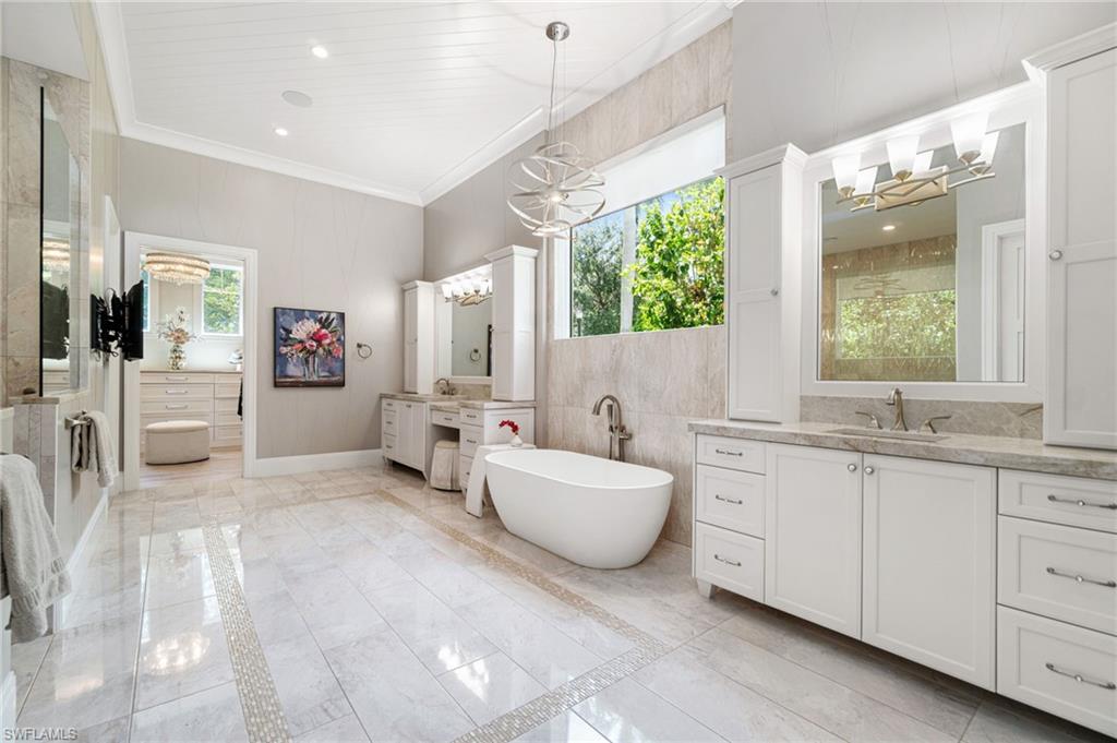 385 Colony DR