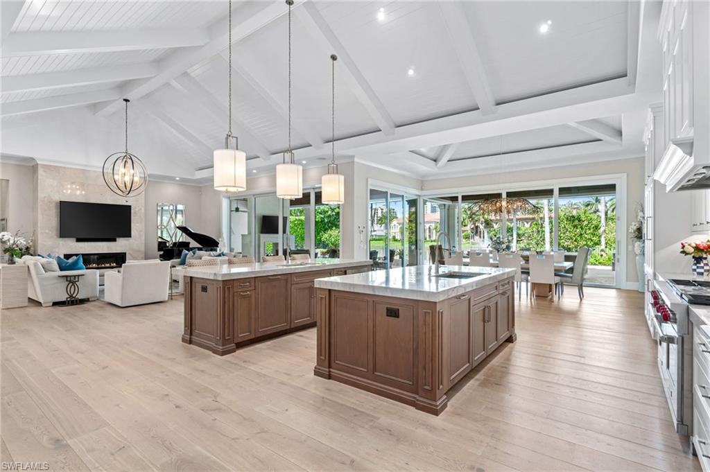 385 Colony DR