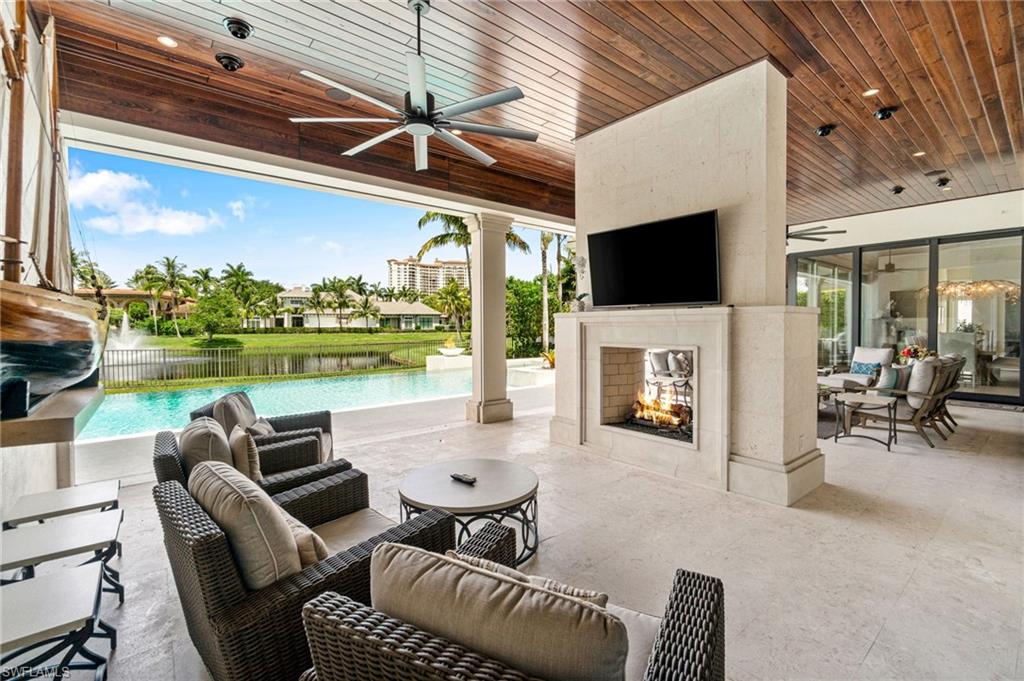 385 Colony DR