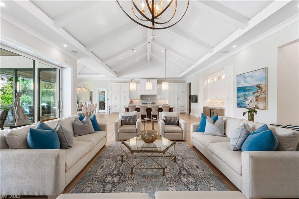 385 Colony DR