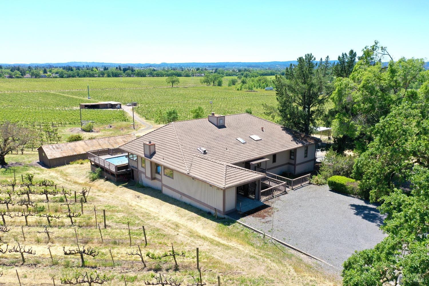 590-5775 Pleasant Ave