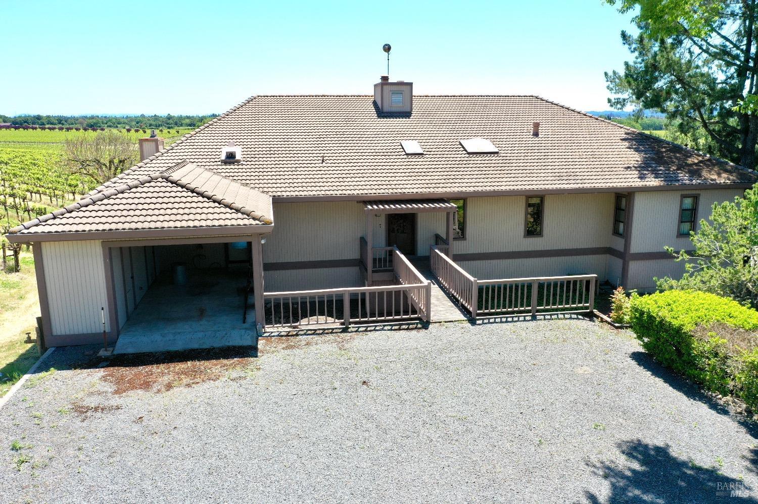 590-5775 Pleasant Ave