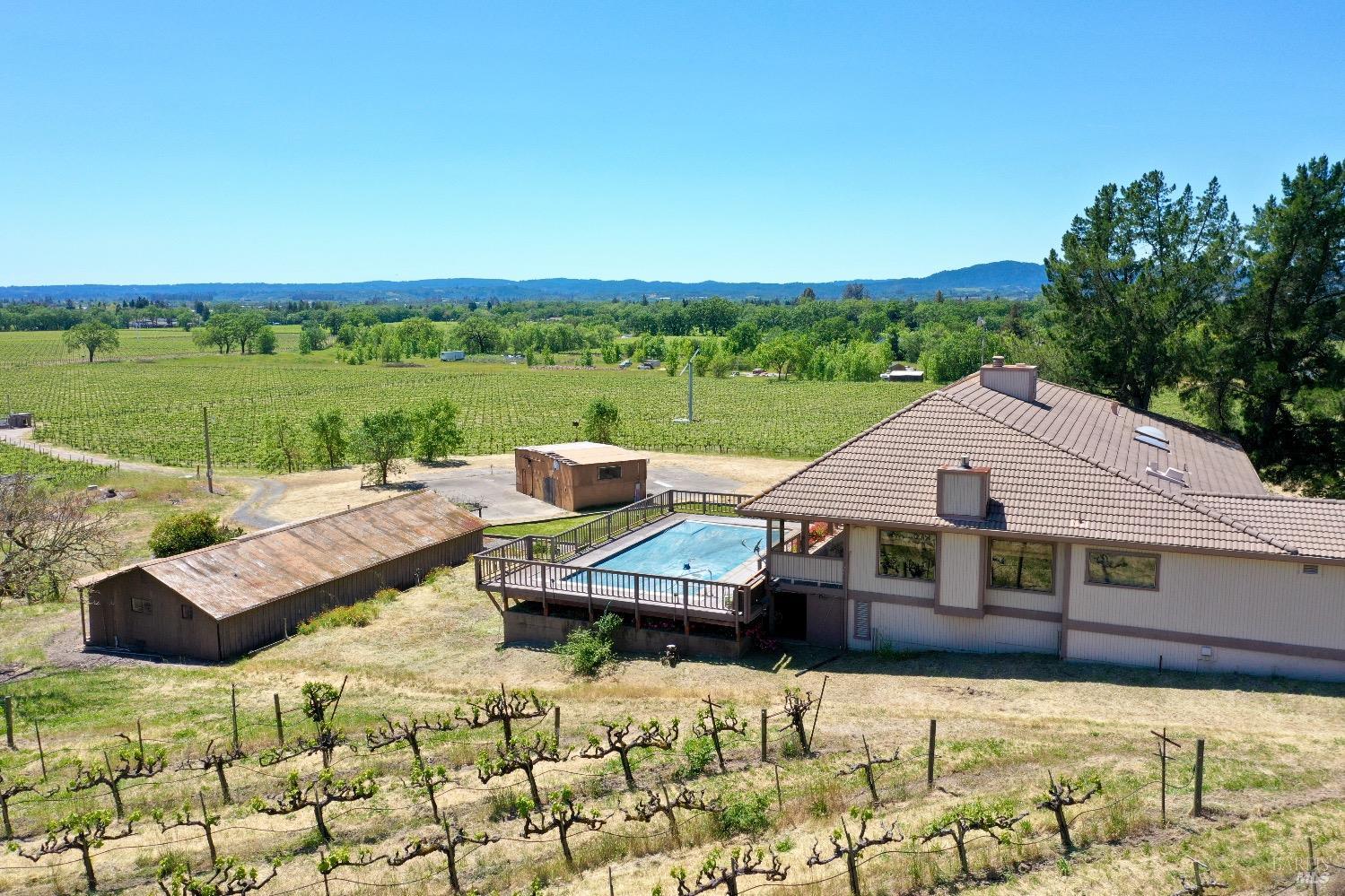 590-5775 Pleasant Ave