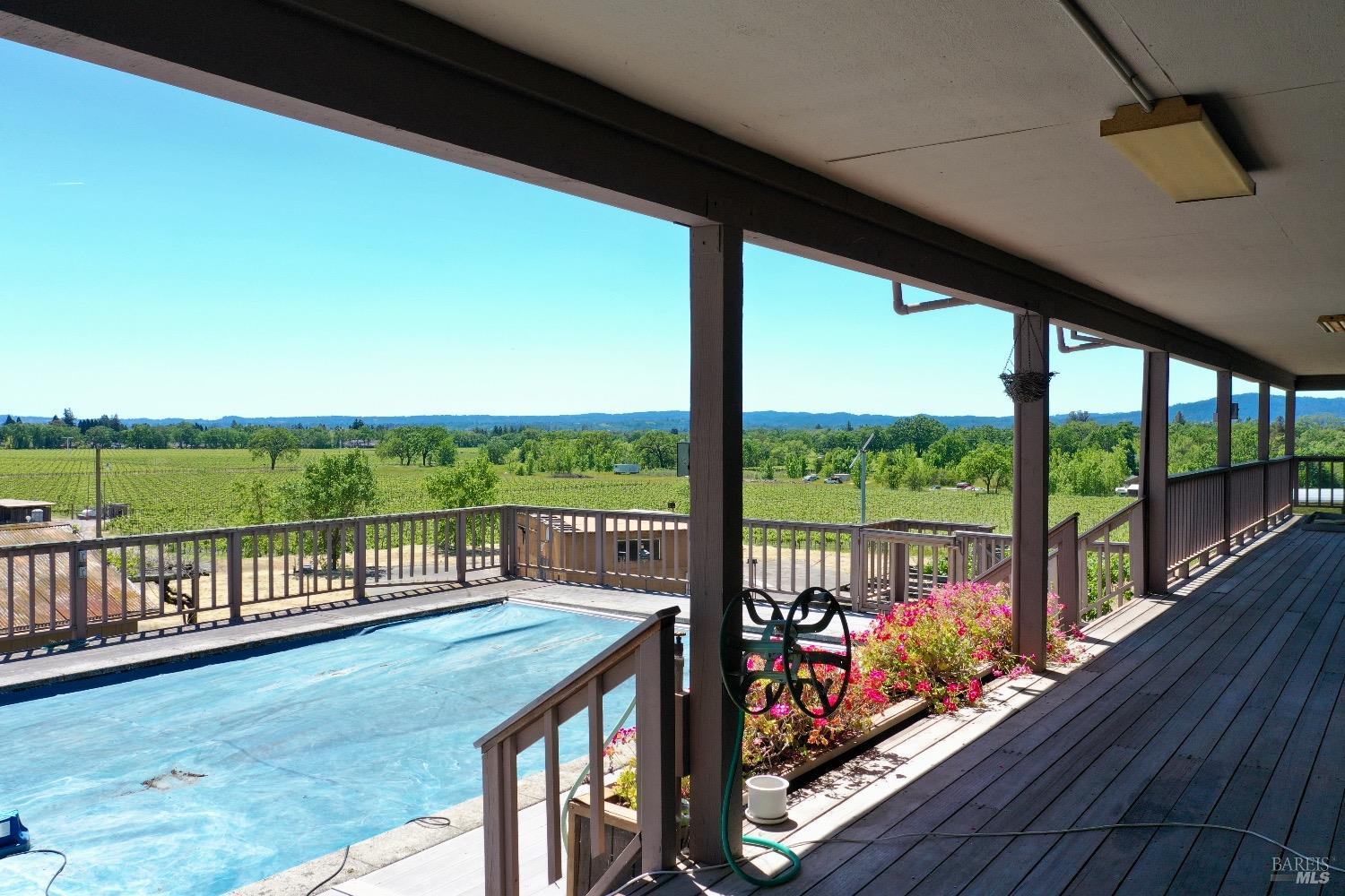 590-5775 Pleasant Ave