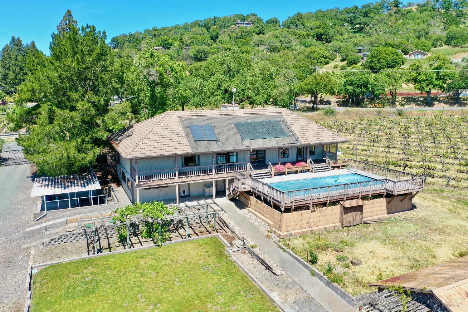 590-5775 Pleasant Ave