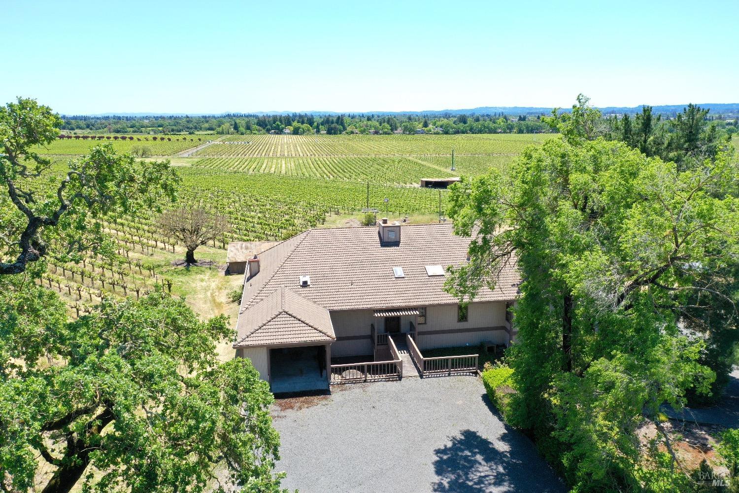 590-5775 Pleasant Ave