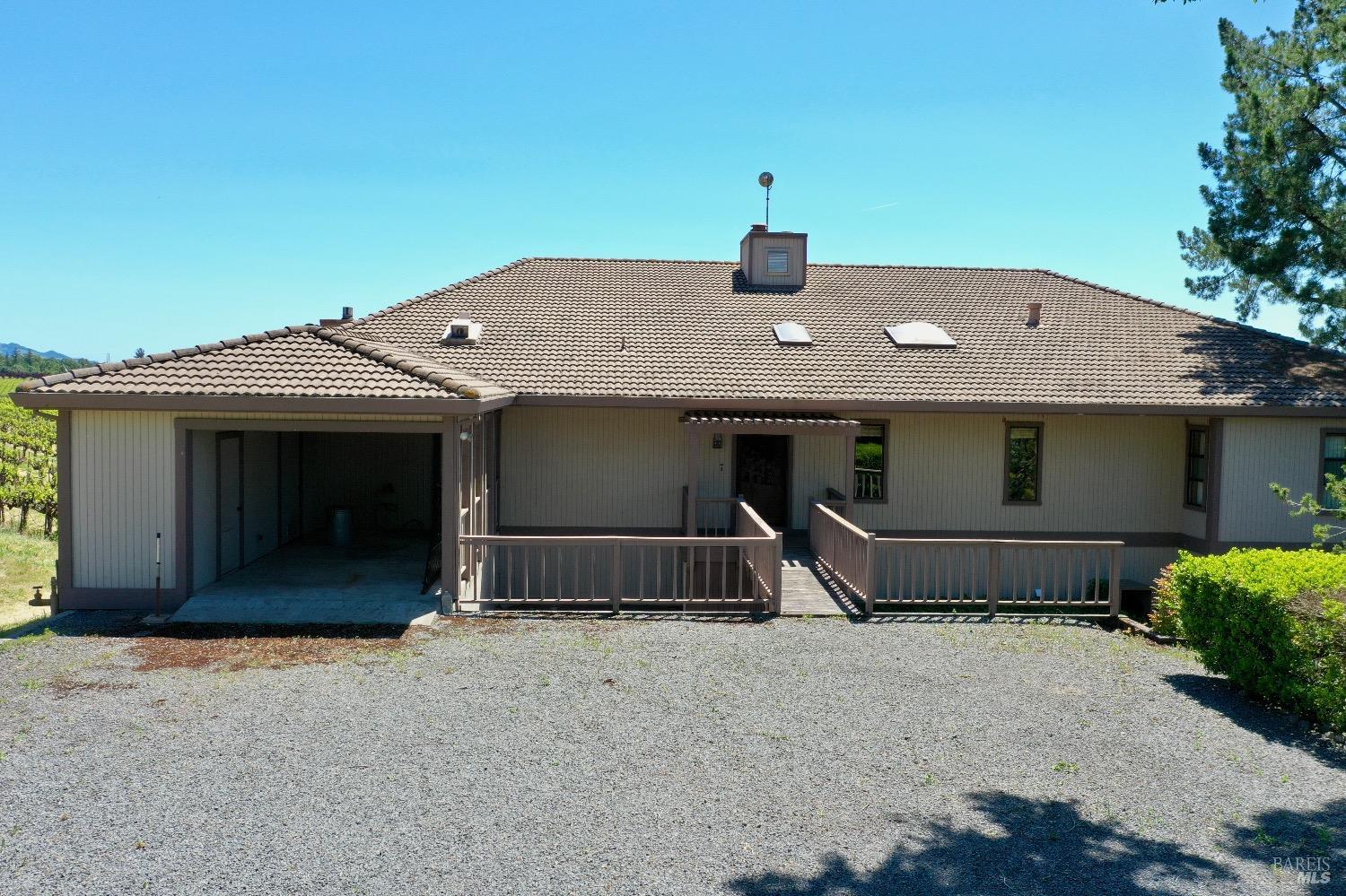 590-5775 Pleasant Ave