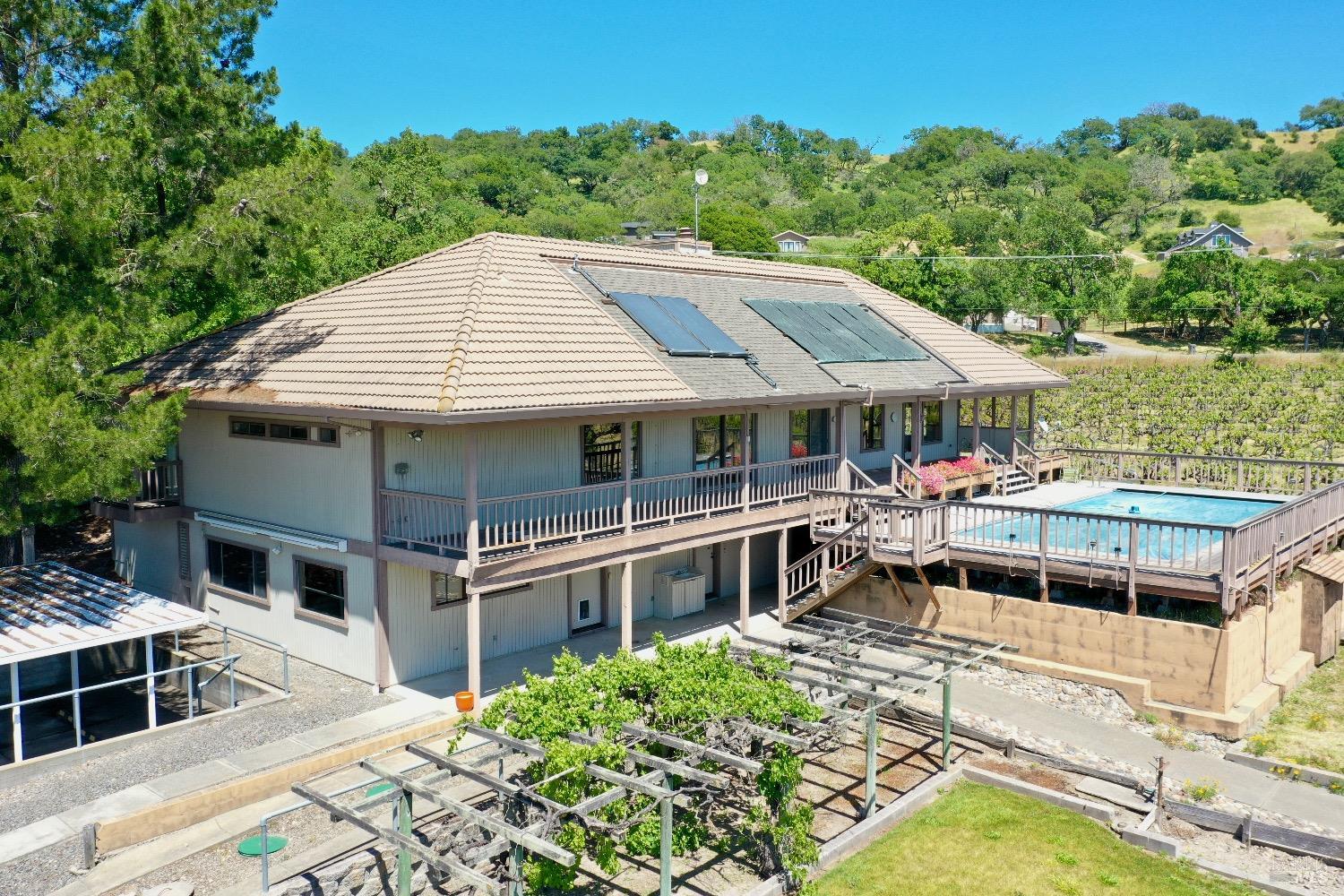 590-5775 Pleasant Ave