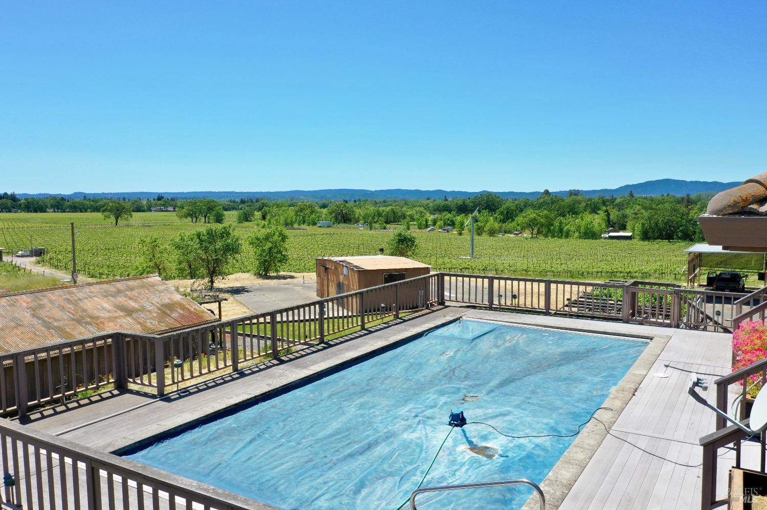 590-5775 Pleasant Ave