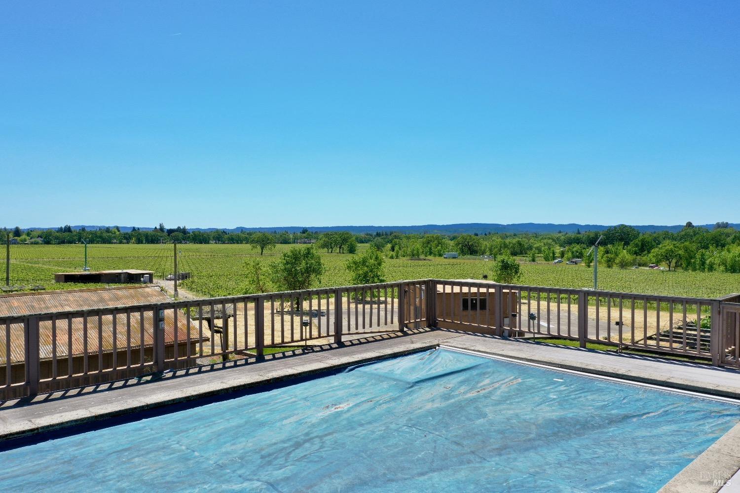 590-5775 Pleasant Ave