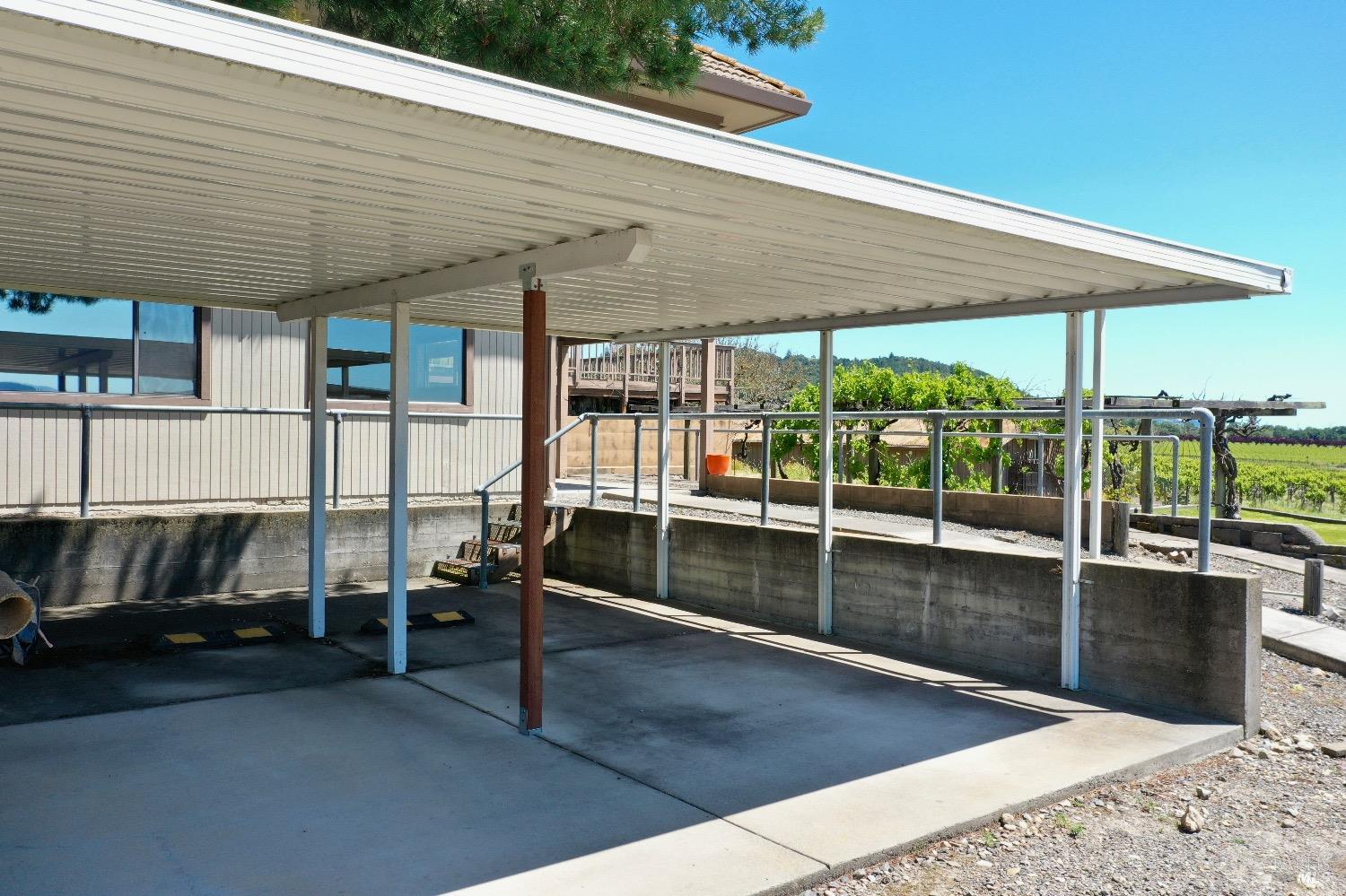 590-5775 Pleasant Ave