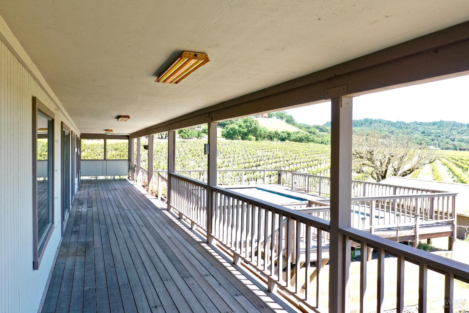 590-5775 Pleasant Ave