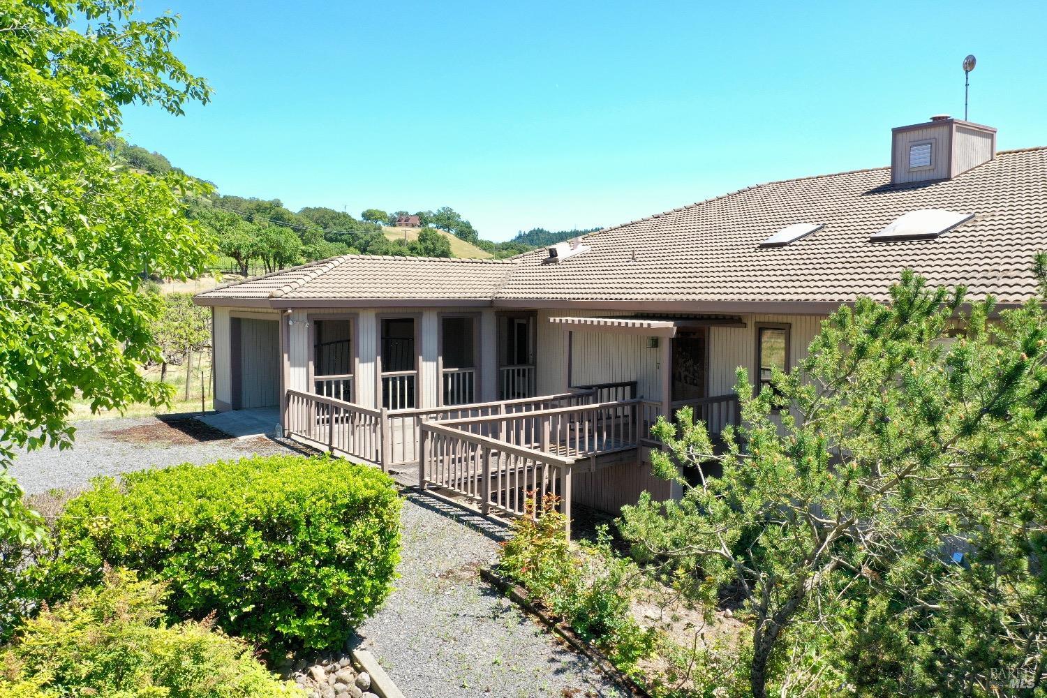 590-5775 Pleasant Ave