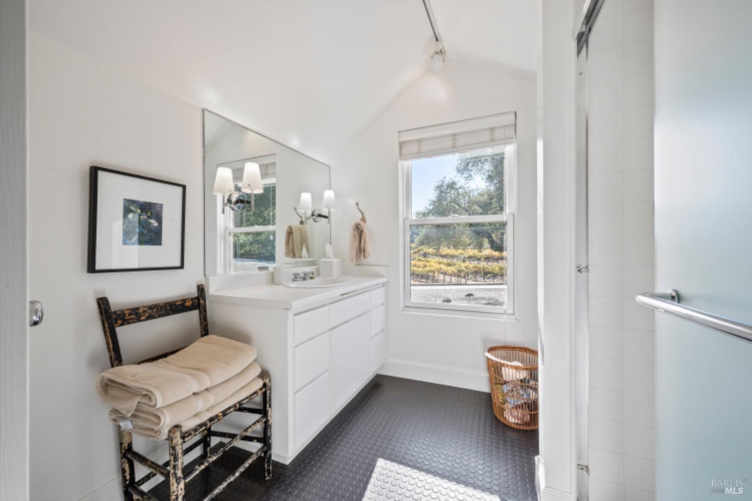 1201 Rogers School Ln