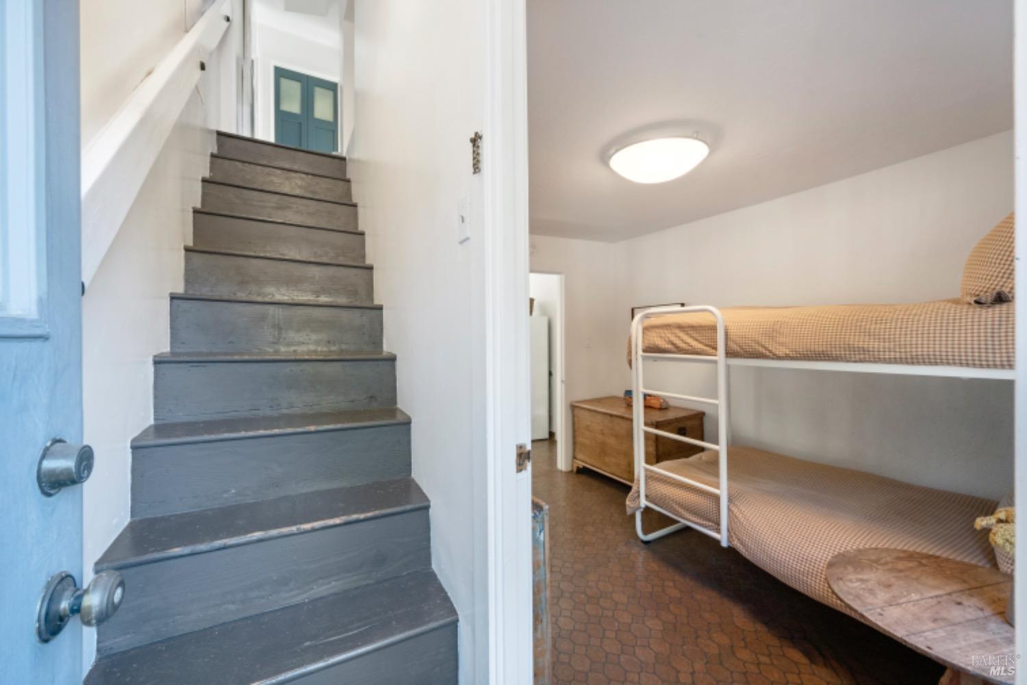 1201 Rogers School Ln