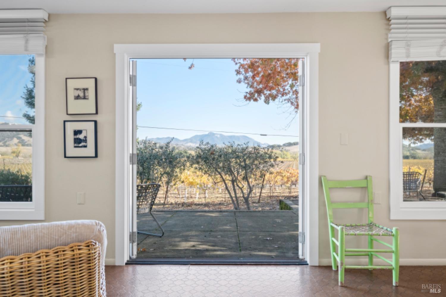 1201 Rogers School Ln