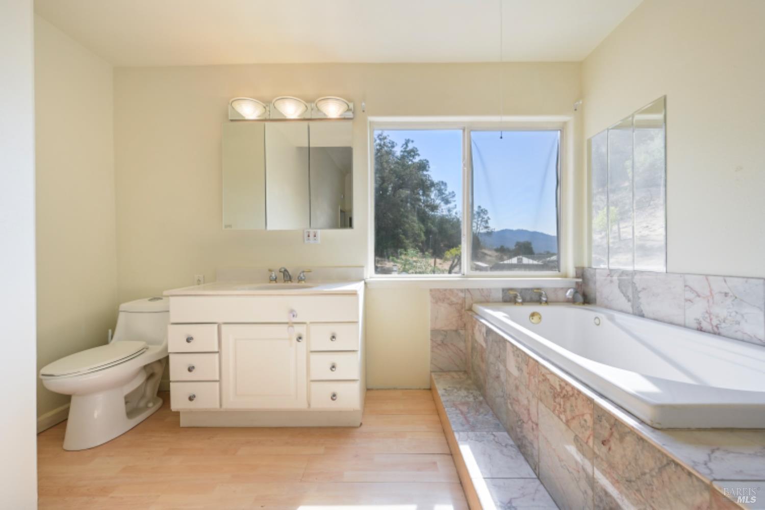 31258 Highway 128 Rd