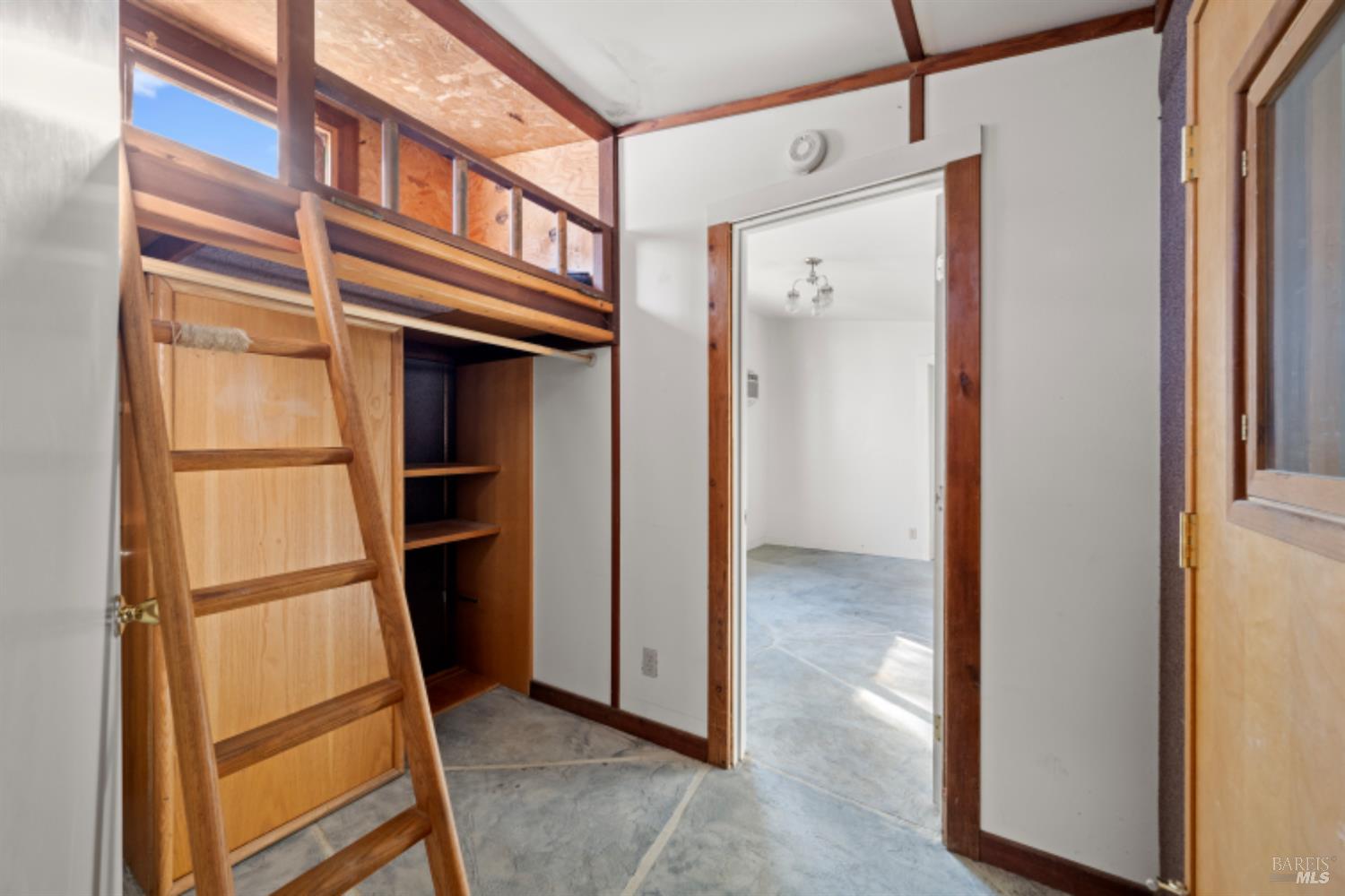 5175 Petrified Forest Rd