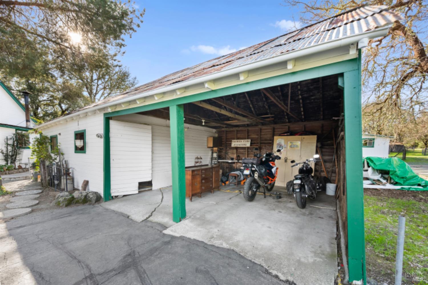 5175 Petrified Forest Rd