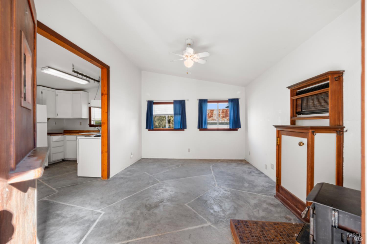 5175 Petrified Forest Rd