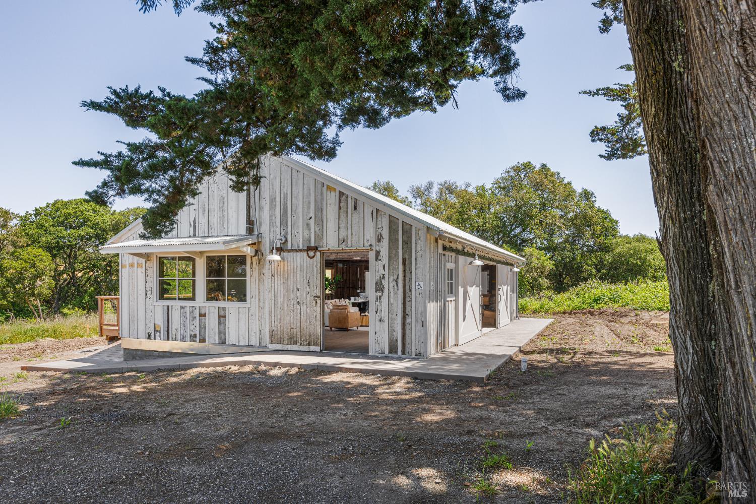 5561 Sonoma Mountain Rd