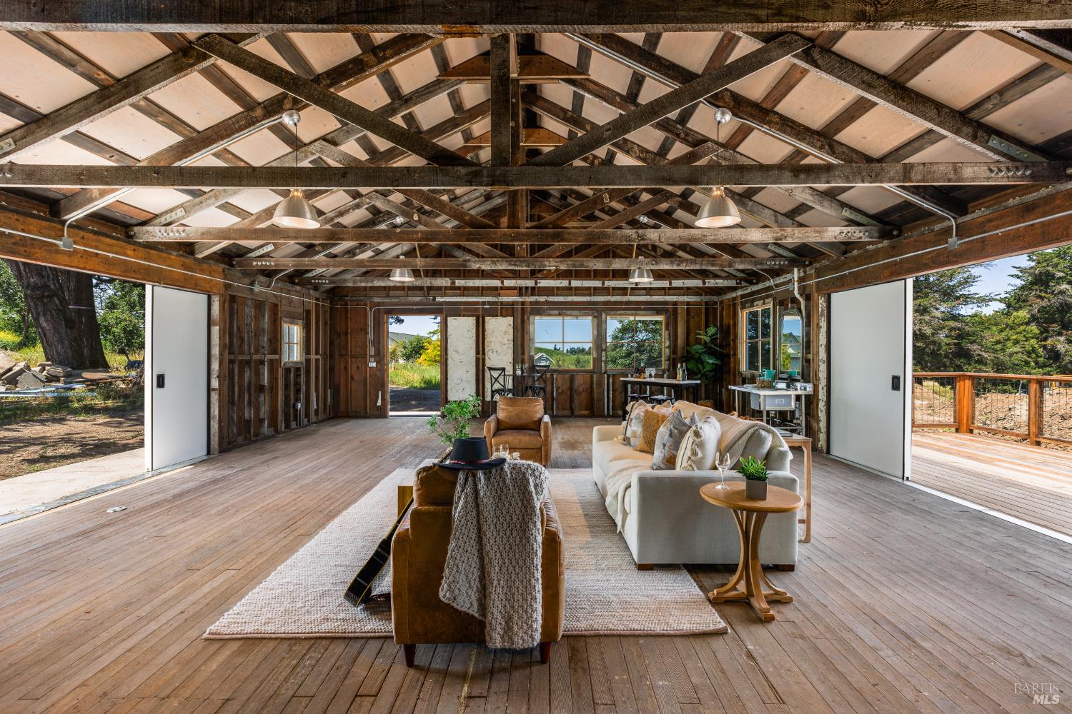 5561 Sonoma Mountain Rd