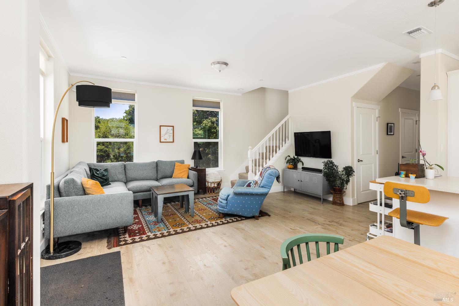 5561 Sonoma Mountain Rd