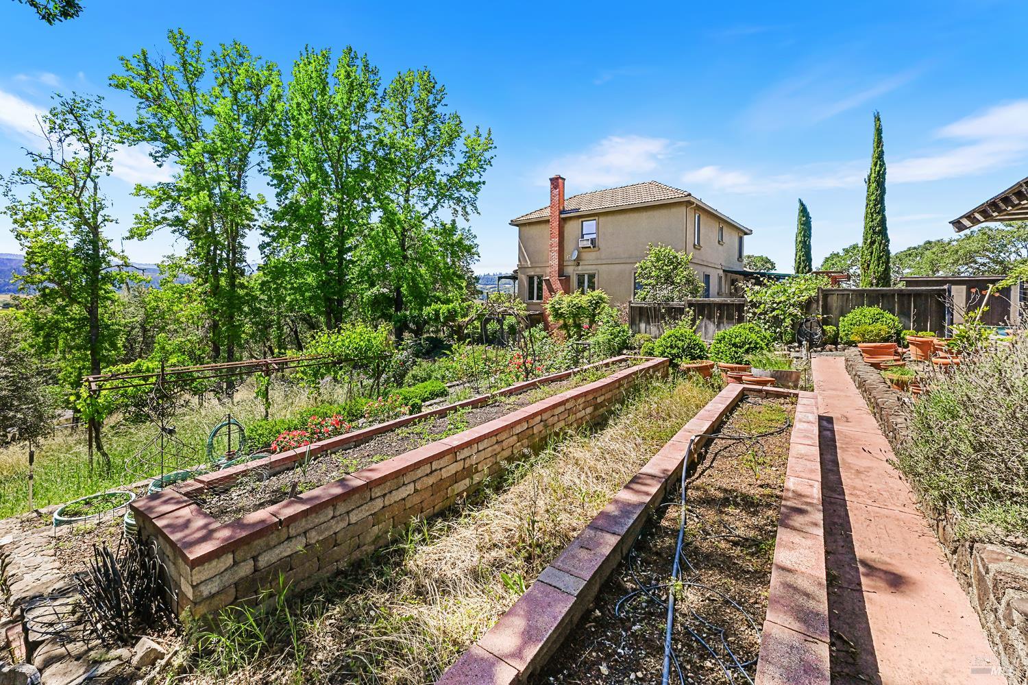 5143 Dry Creek Road