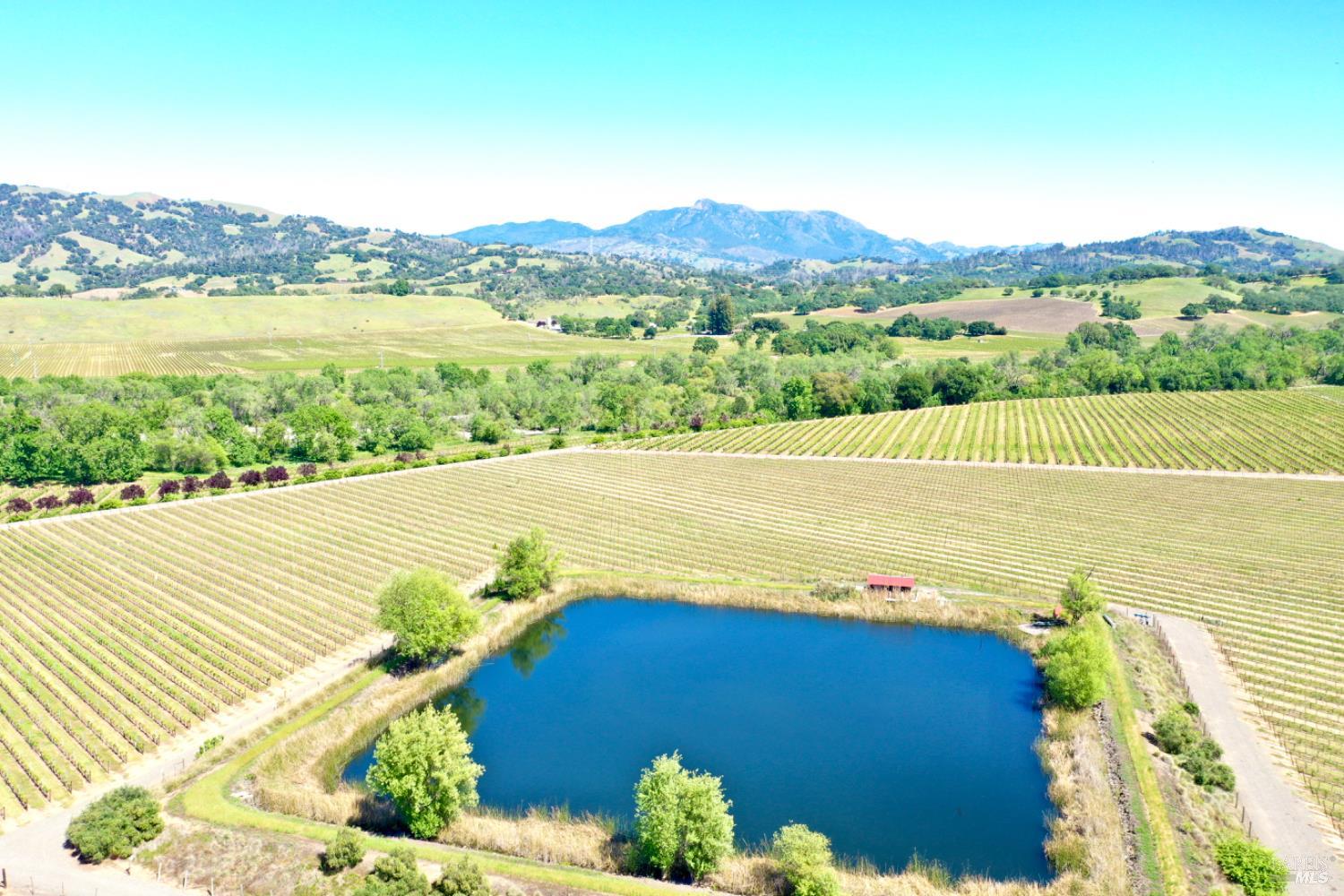 5520 W Soda Rock Lane