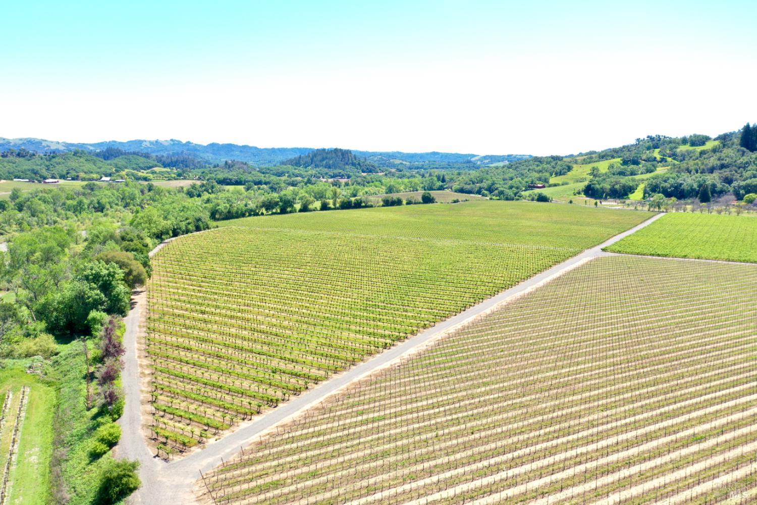 5520 W Soda Rock Lane