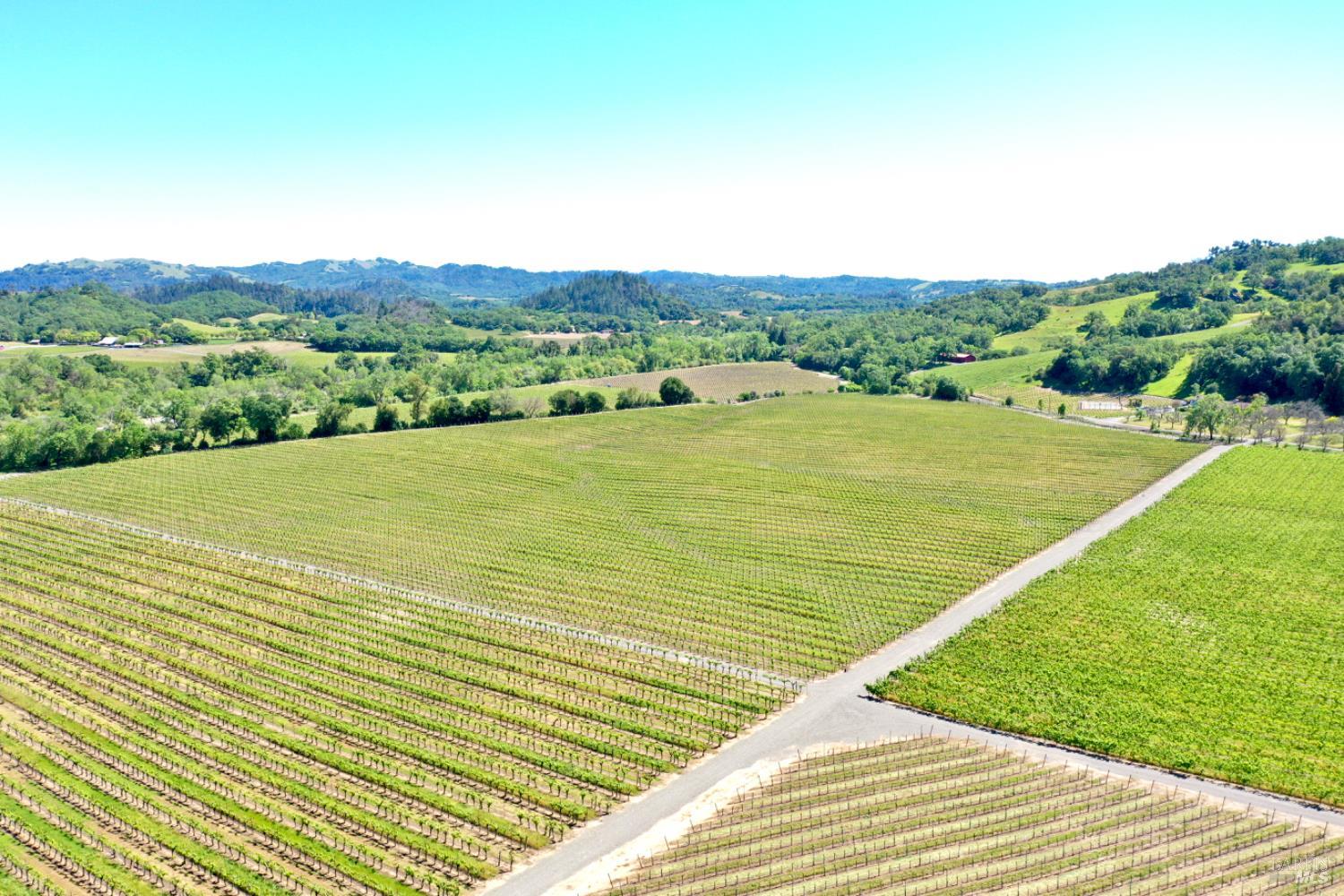 5520 W Soda Rock Lane