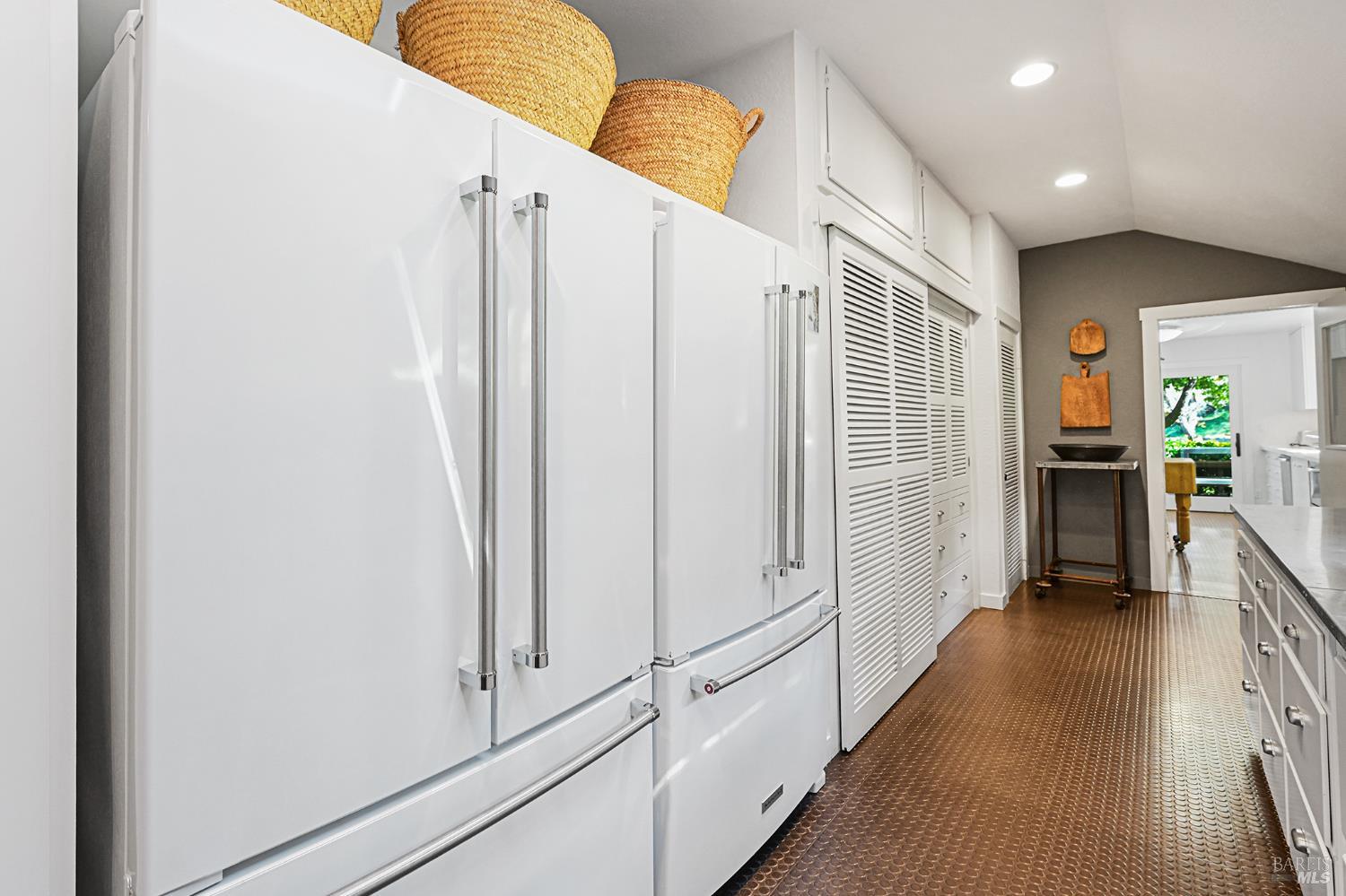 5520 W Soda Rock Lane