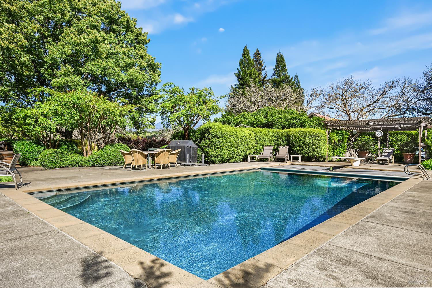 5520 W Soda Rock Lane