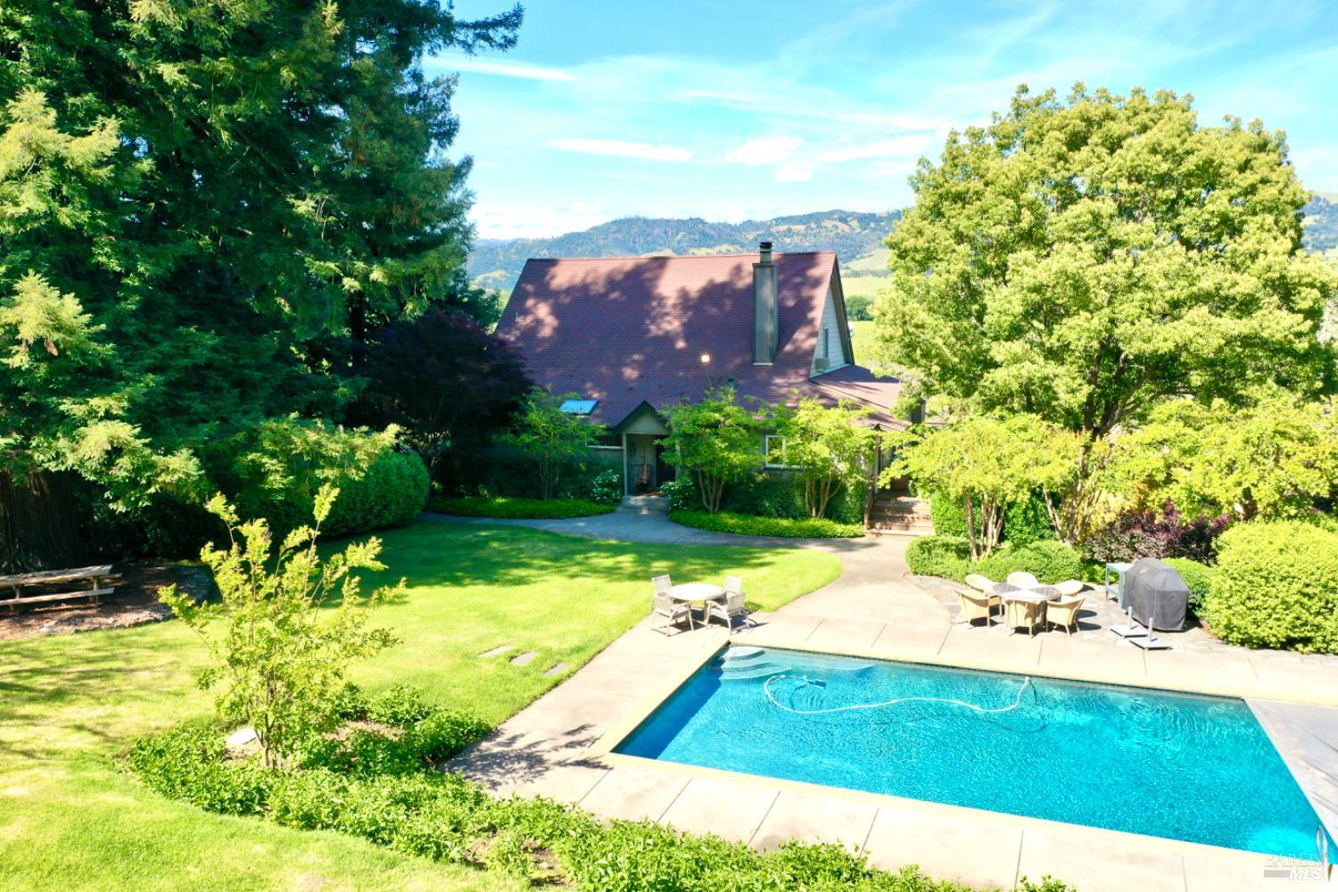 5520 W Soda Rock Lane