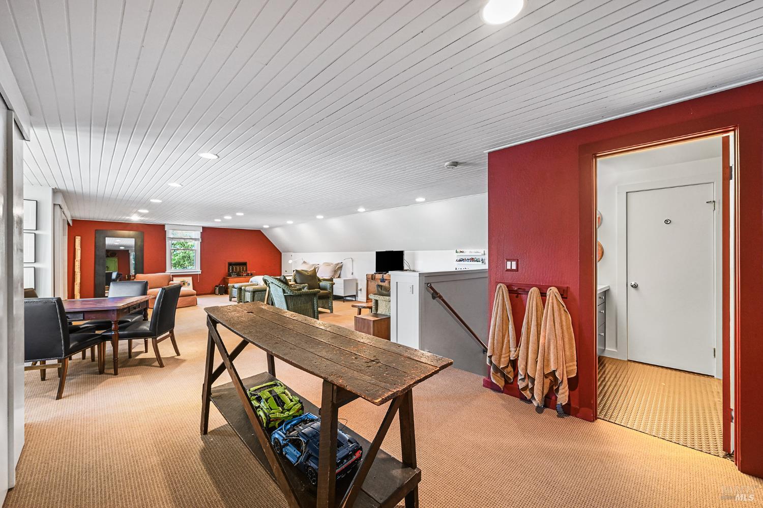 5520 W Soda Rock Lane