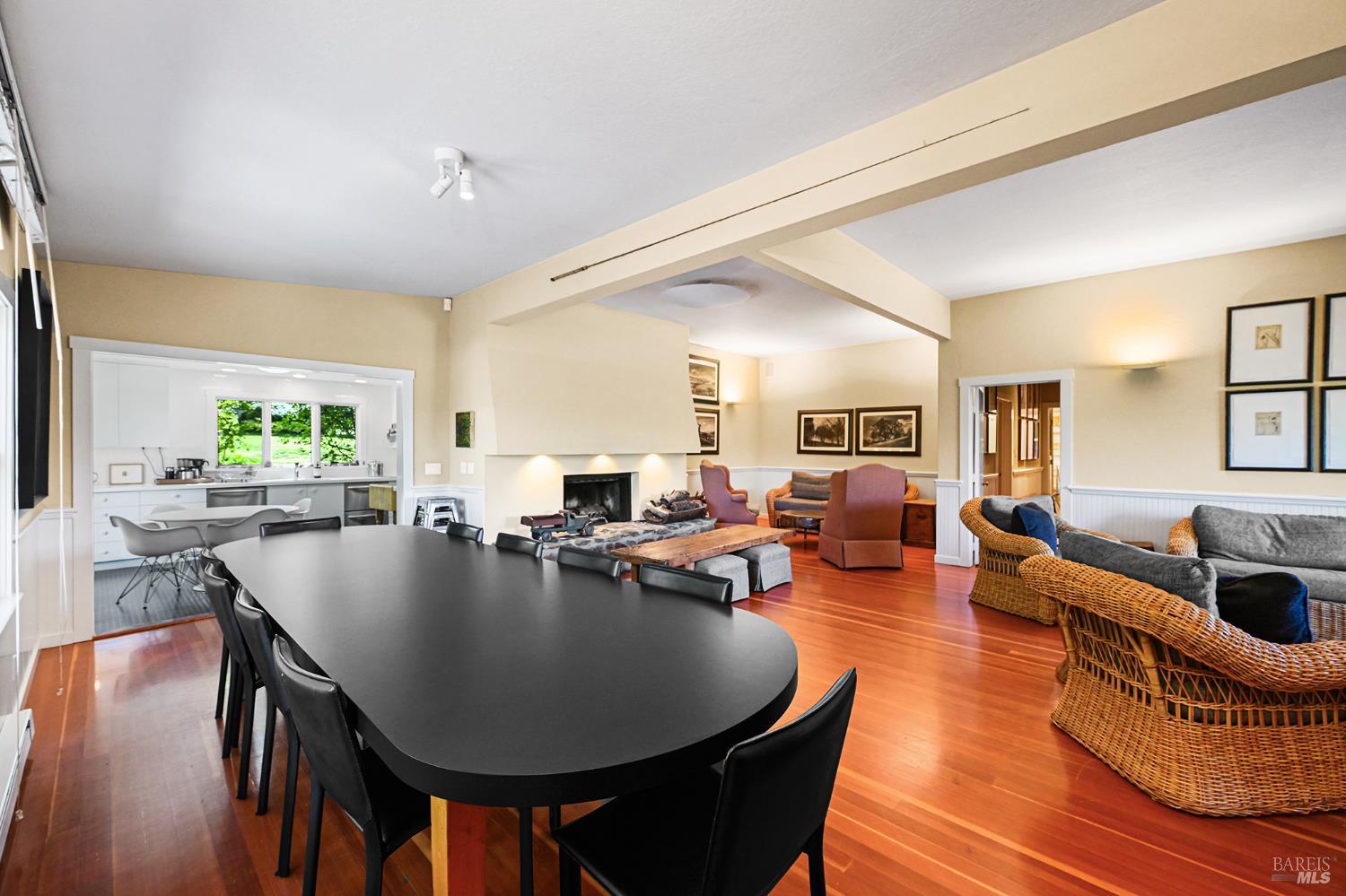 5520 W Soda Rock Lane