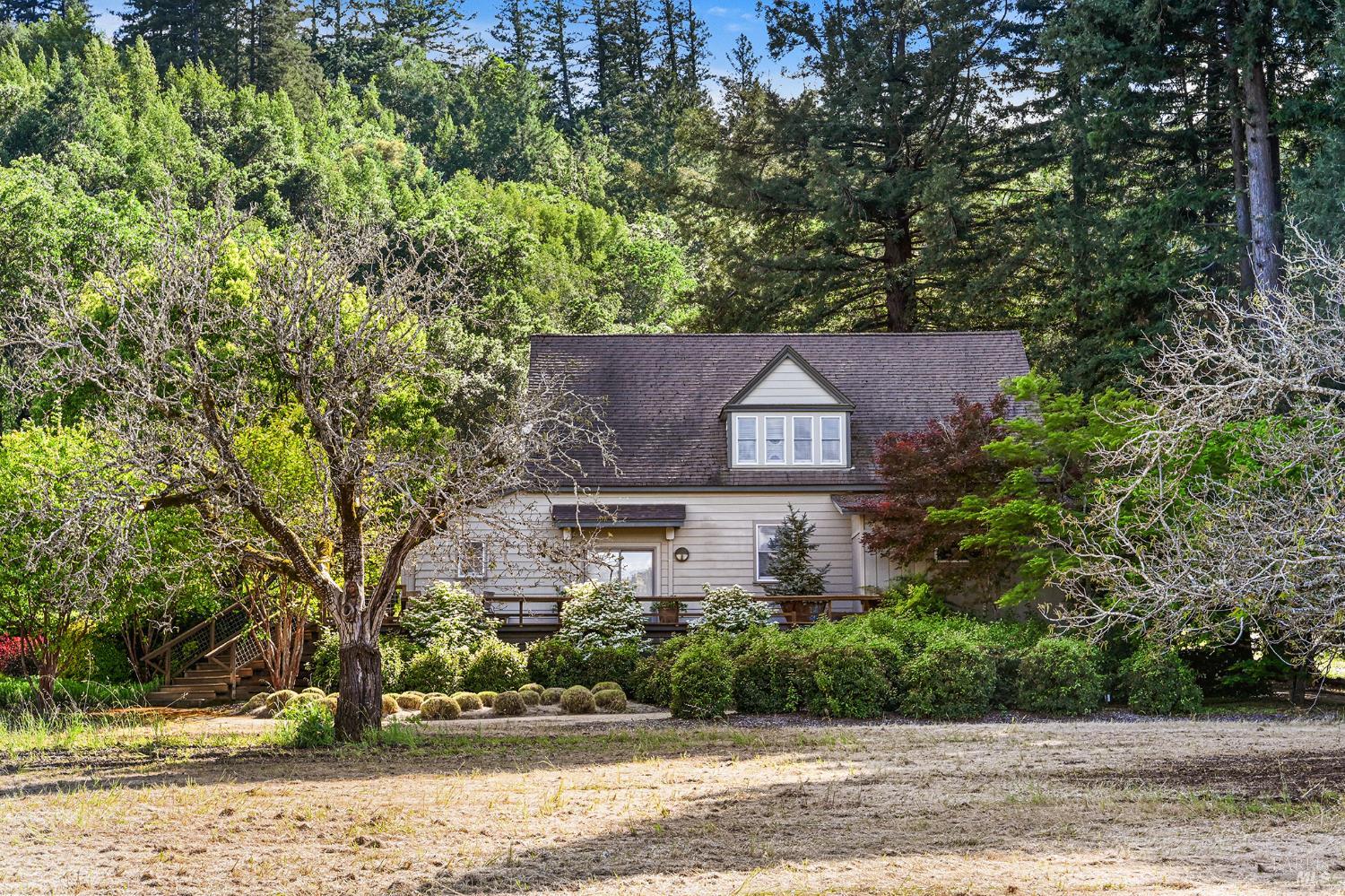 5520 W Soda Rock Lane