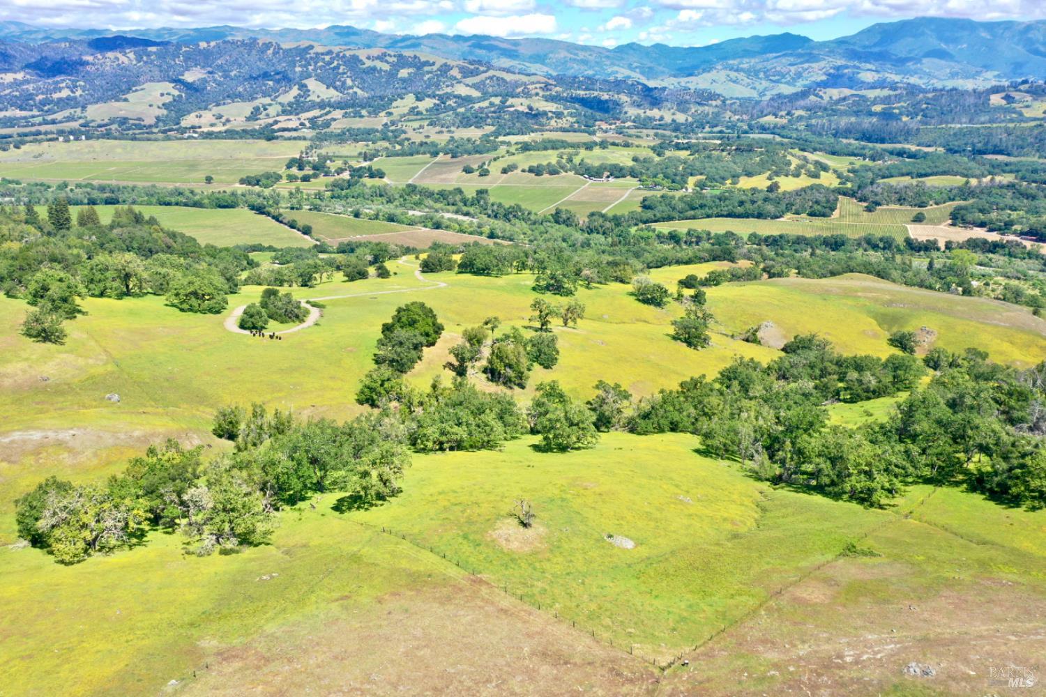 5520 W Soda Rock Lane