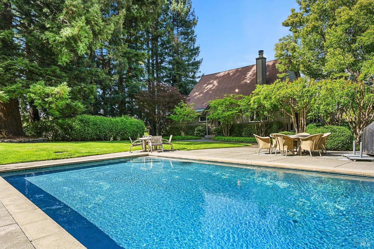 5520 W Soda Rock Lane