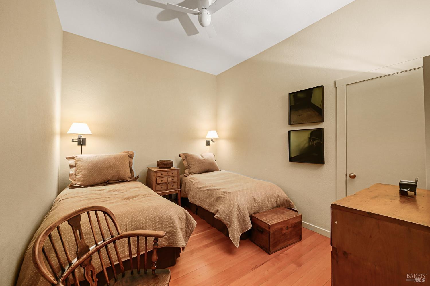 5520 W Soda Rock Lane