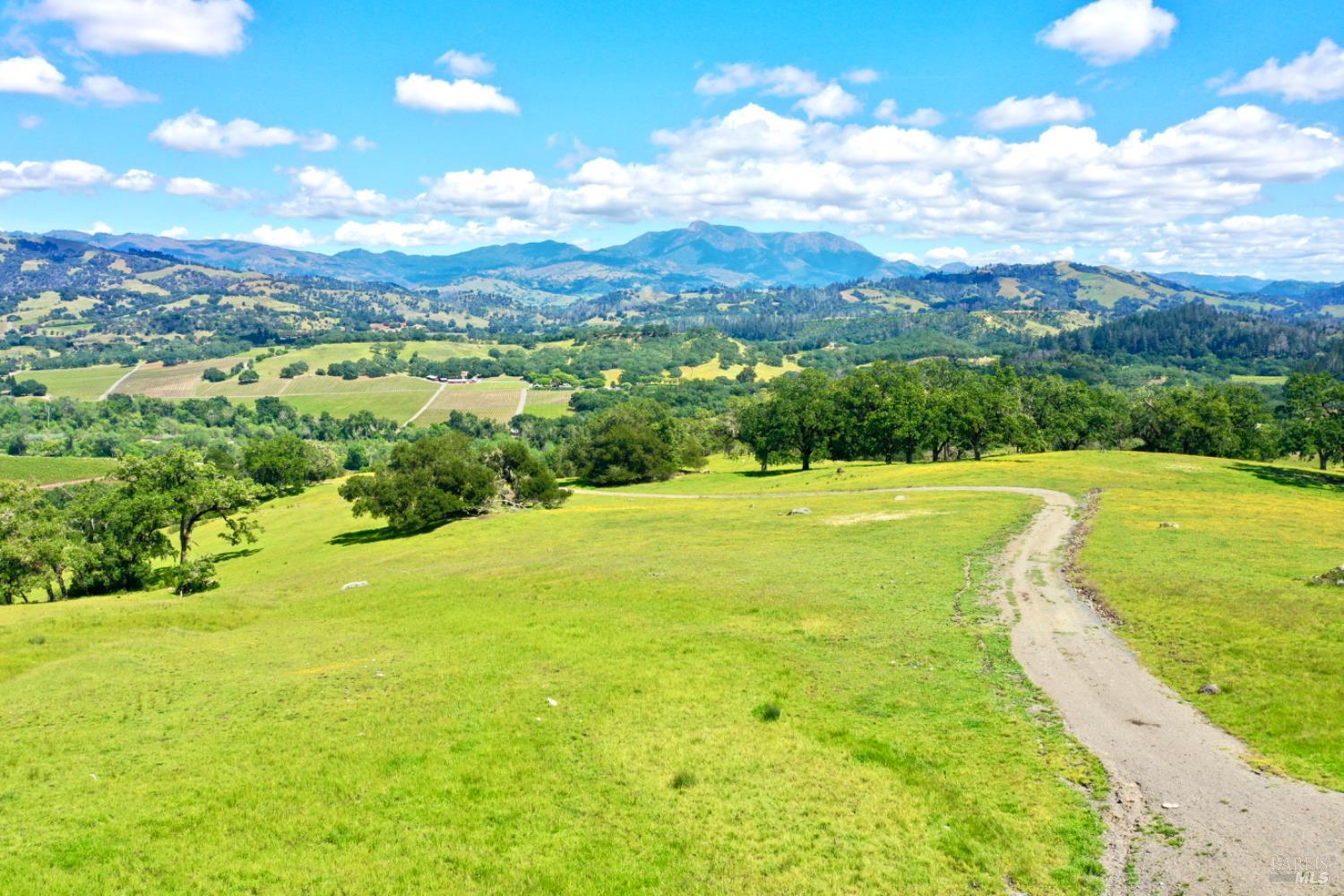 5520 W Soda Rock Lane